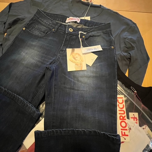 Various fiorucci jeanss, jackets, tshirts.  Various sizes
Naomi campbell - Picture 12 of 16
